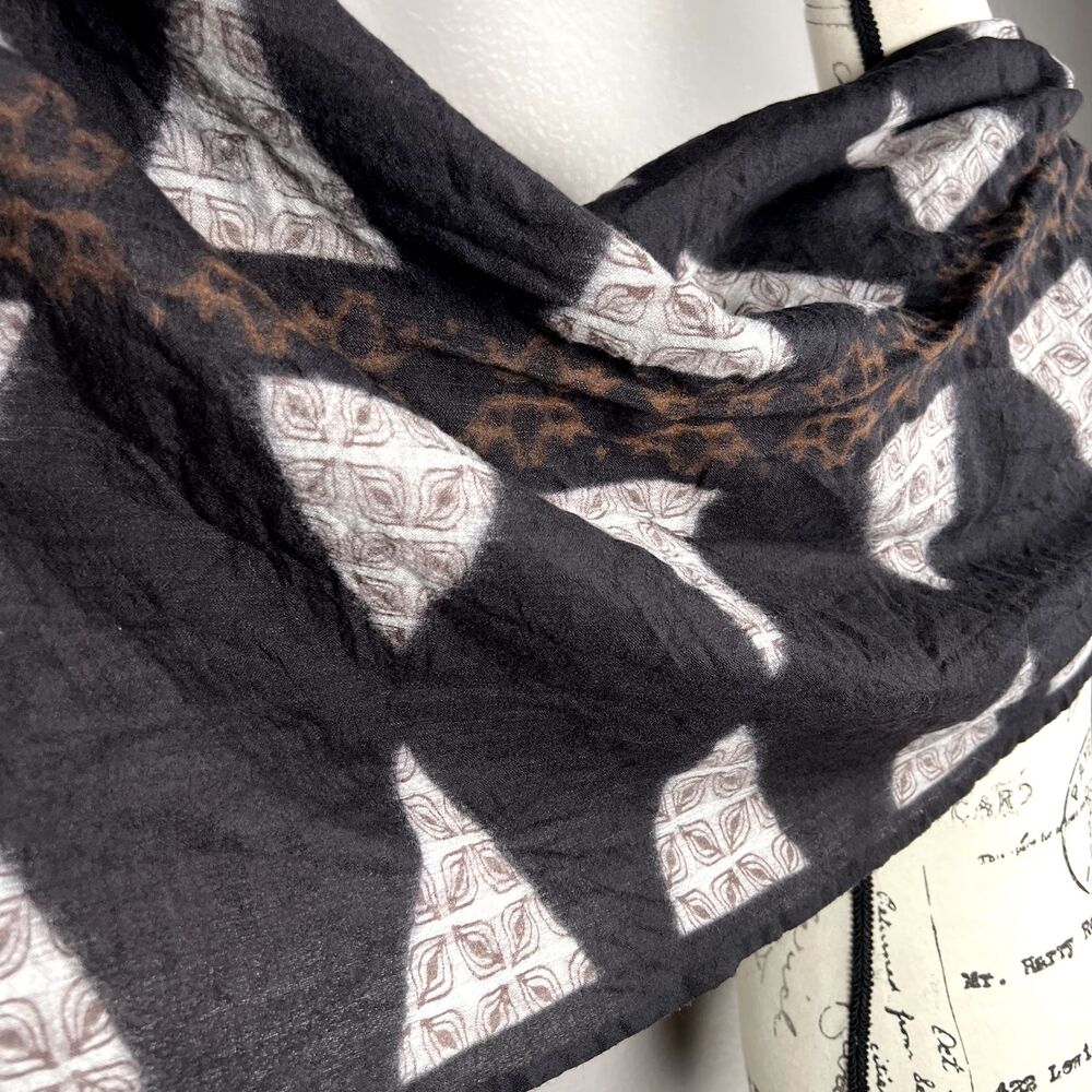 Geometric 23" x 64" Fringe Edge Scarf Black White Triangles Floral Print - Picture 5 of 7